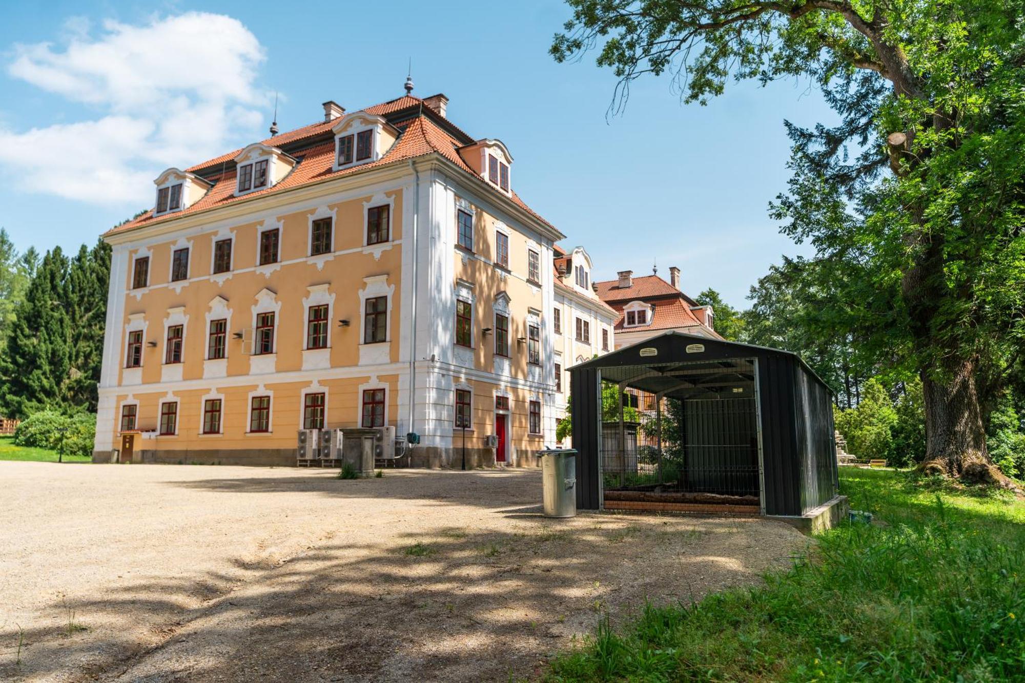 Zamek D'Este Chlum u Trebone Exteriör bild